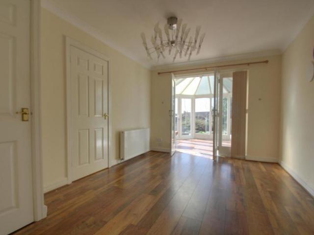 House for rent in Dixons Green, West Midlands