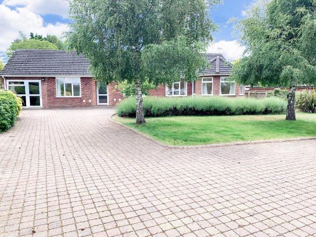 Bungalow for rent in Chedburgh, Suffolk