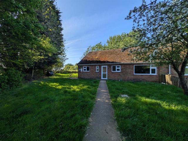 Bungalow for rent in Ingleby, Lincolnshire