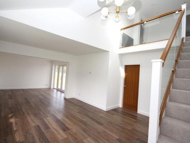 House for rent in Bradshaw, Lee Bank