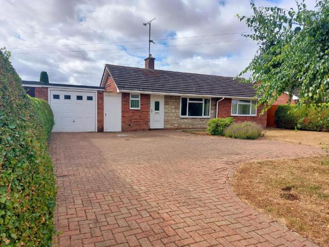 Bungalow for rent in Colne, Huntingdon