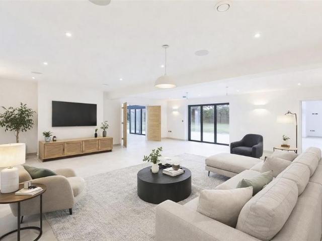 House for rent in Eastbridge, Suffolk