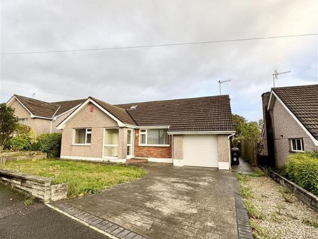 Bungalow for rent in Strode, Devon