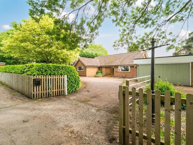 Bungalow for rent in Holme Pierrepont, Barton In Fabis