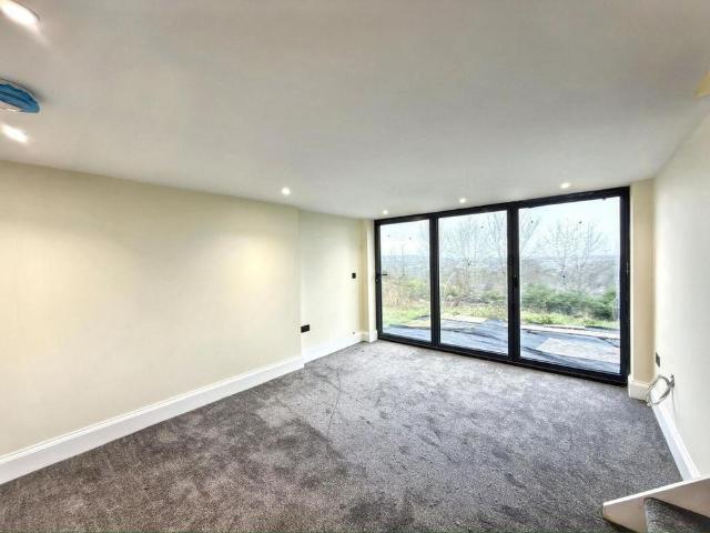House for rent in Spring Park, Luton