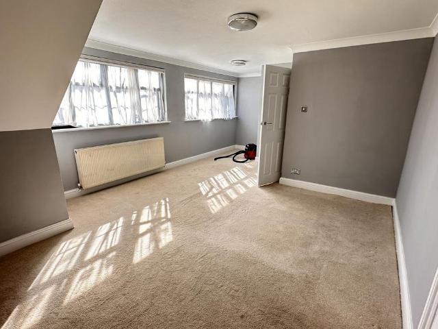 House for rent in Little Stanmore, Greater London