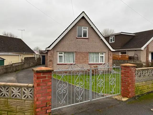 Apartment for rent in Coychurch Lower, Coychurch