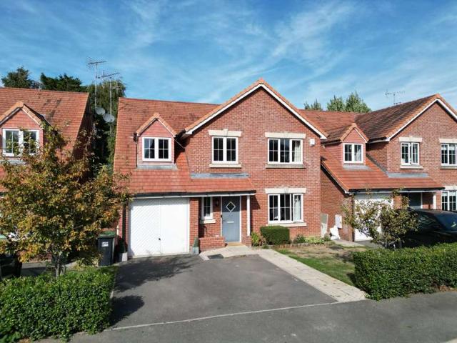 Farm for sale in Rickmansworth, Three Rivers