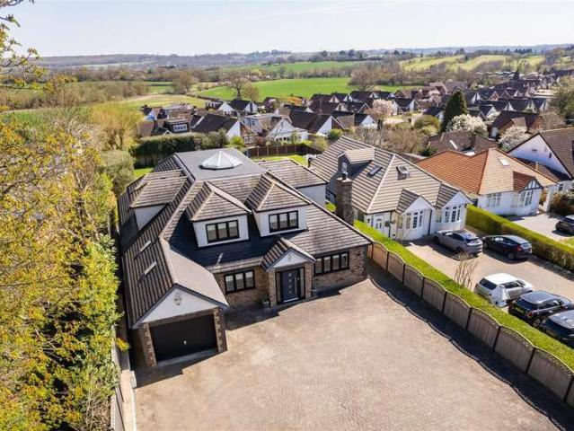 Farm for sale in Ivy Chimneys, Epping