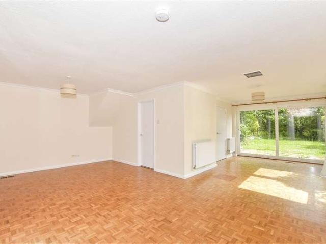 Farm for sale in Caterham Valley, Hillview