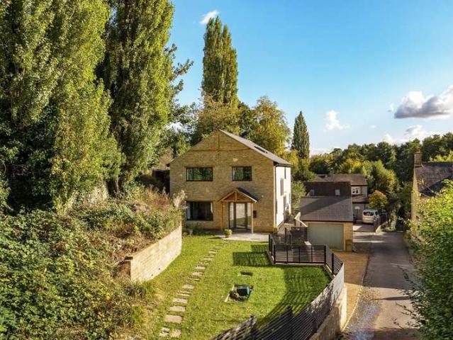 Farm for sale in Randwick, School House