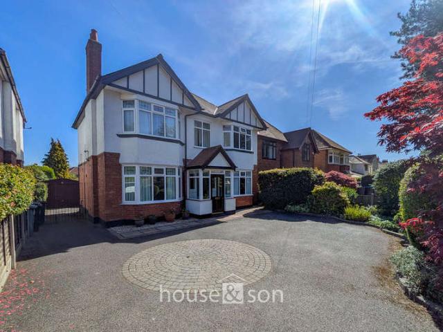 Farm for sale in Throop, Bournemouth