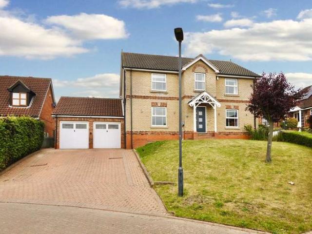 Farm for sale in East Lound, North Lincolnshire