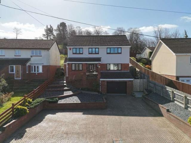 Farm for sale in Bassaleg, Wales