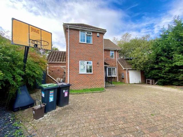 Farm for rent in Parley Cross, West Parley