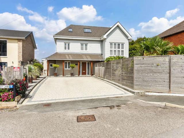 Farm for sale in Fareham, Hill Park