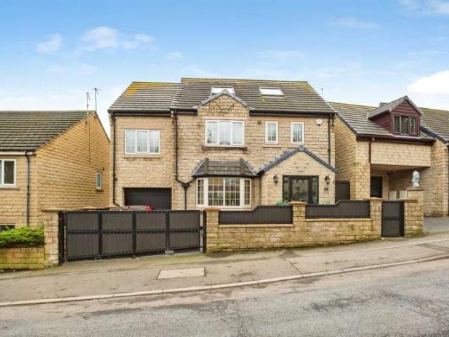 Farm for sale in Elsecar, South Yorkshire