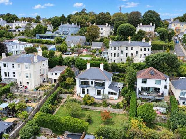 Farm for sale in Mount Wise