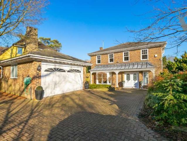 Farm for sale in Debden Green, Epping