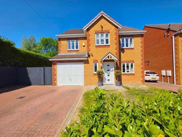 Farm for sale in Royston, South Yorkshire
