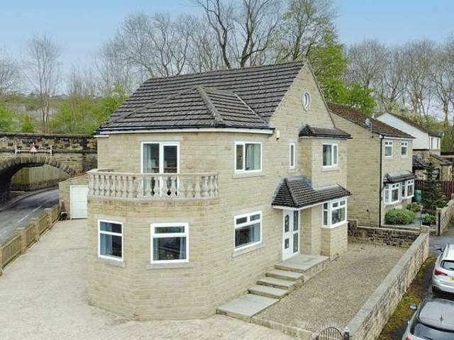Farm for sale in Baildon, West Yorkshire