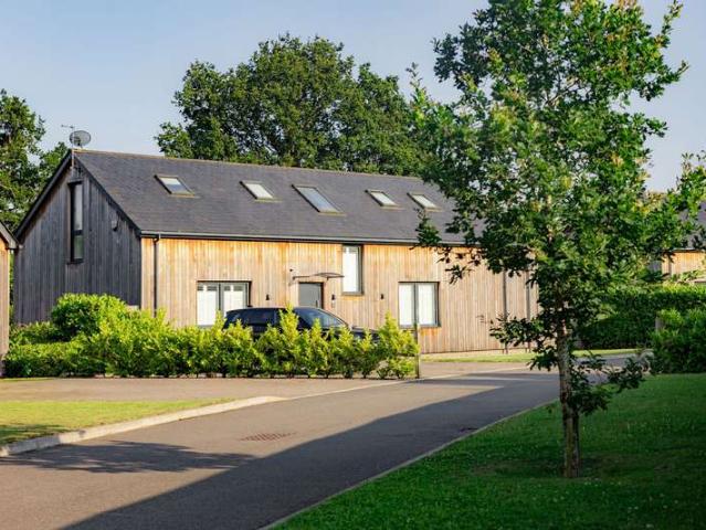 Farm for sale in Hillview, Surrey