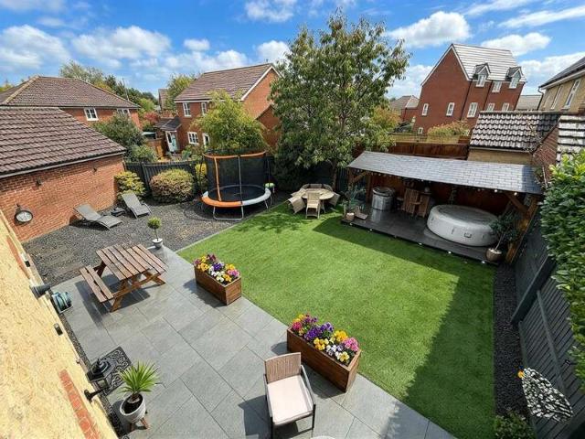 Farm for sale in Mouldon View, Purton