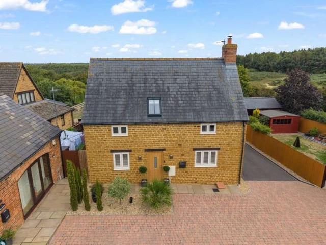 Farm for sale in Brackmills, Hardingstone