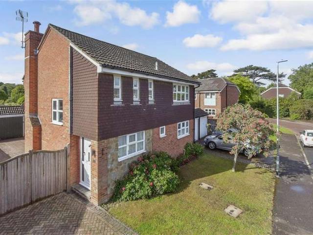 Farm for sale in Sandown Park, Kent