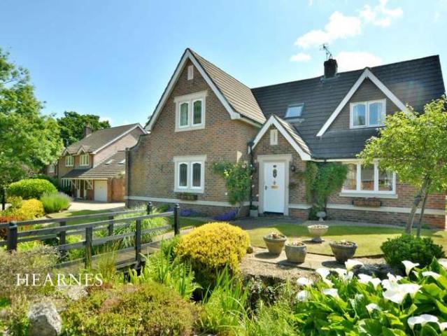 Farm for sale in Oakley, Merley