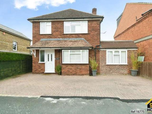 Farm for sale in Row Town, Surrey