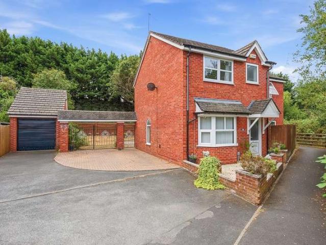 Farm for sale in Dines Green, Worcestershire