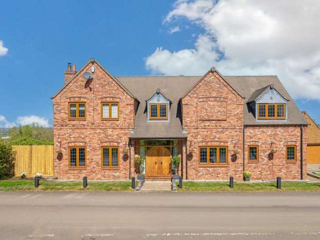 Farm for sale in New Bilton, Warwickshire