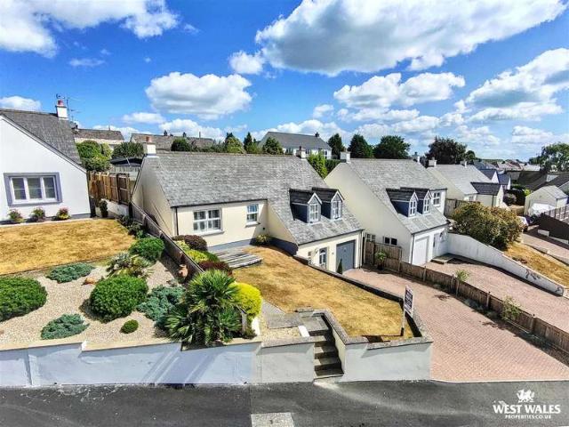 Farm for sale in Saundersfoot, Wales