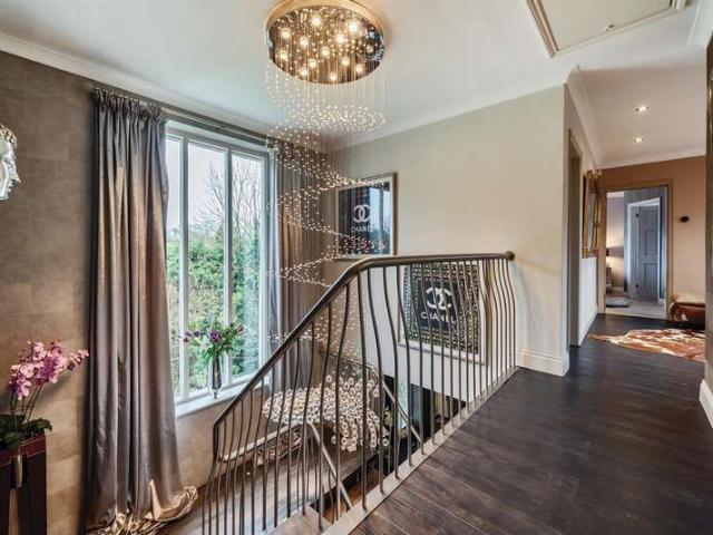 Farm for sale in Penn, Forty Green