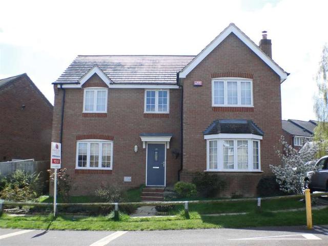 Farm for rent in Oakhill, Shenley Church End