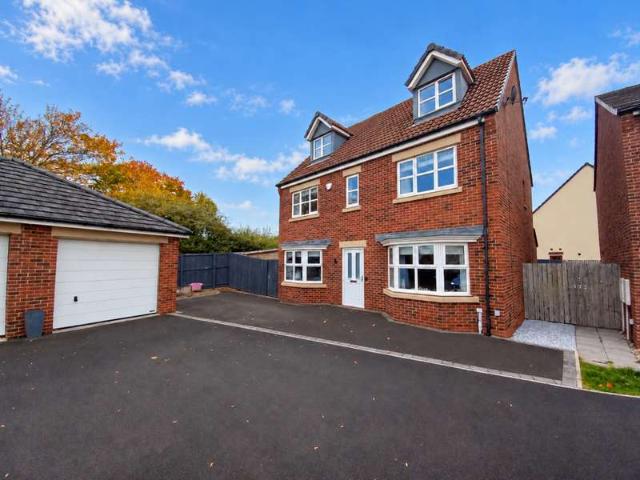 Farm for sale in The Acorns, Spennymoor
