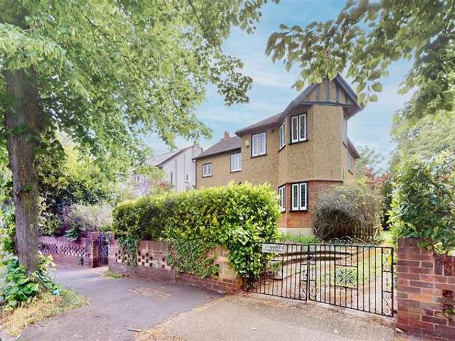 Farm for sale in London Borough of Hounslow, Spring Grove