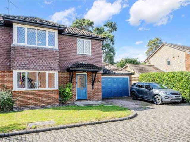 Farm for sale in Hillview, Surrey