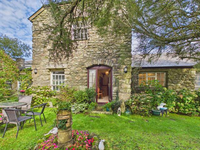 Farm for sale in Carbis Bay, St. Ives