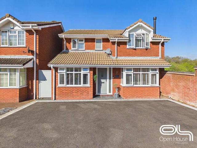 Farm for sale in Heath Hayes and Wimblebury, Chadsmoor