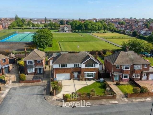 Farm for sale in New Clee, Cleethorpes