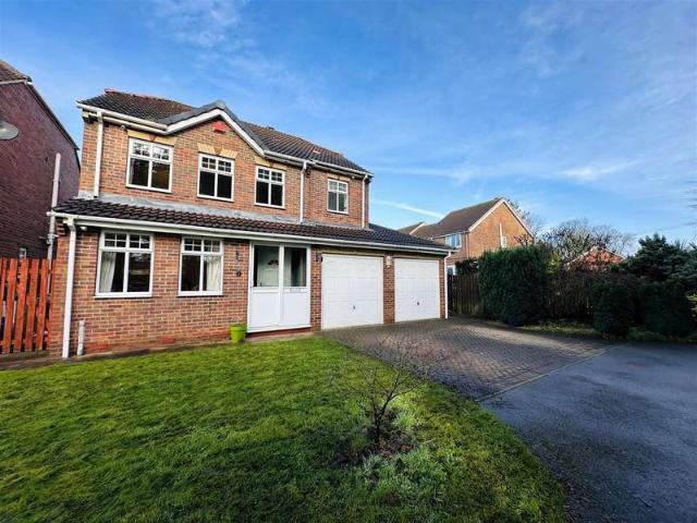 Farm for sale in Hut Green, Eggborough