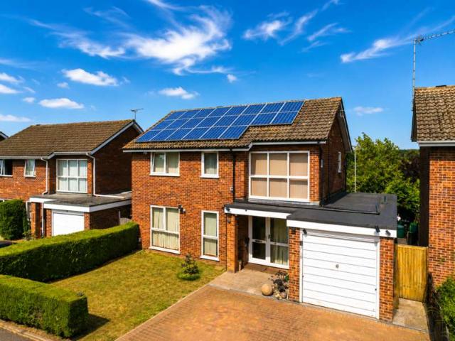 Farm for sale in Fretherne, Hertfordshire