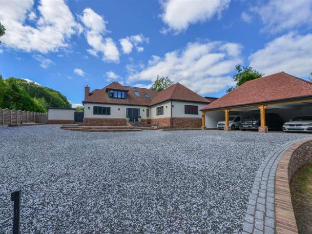 Farm for sale in Kingswood, Midway