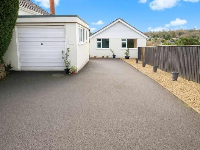 Farm for sale in Corfe Mullen