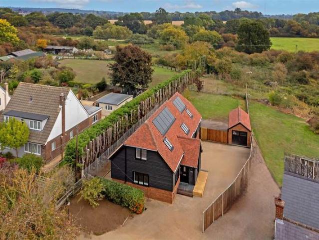 Farm for sale in Fretherne, Hertfordshire