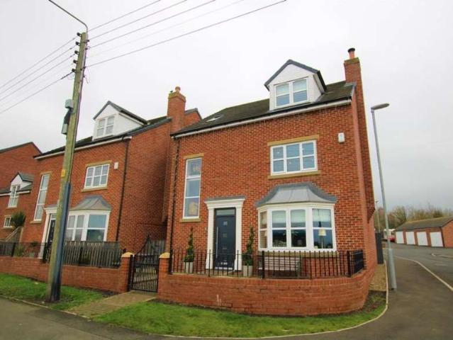 Farm for sale in Grange Hill, South Church