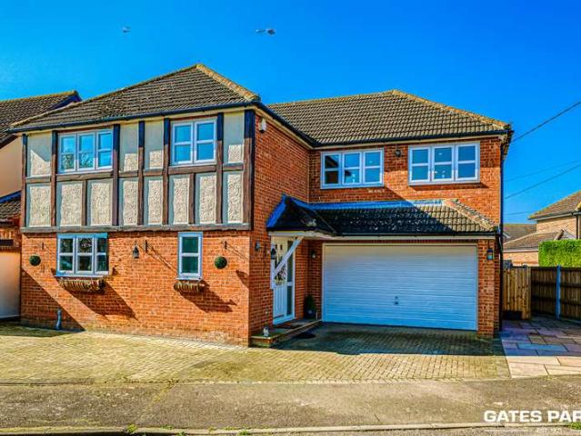 Farm for sale in Chadwell St Mary, Essex