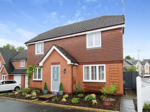 Farm for rent in Green Close, Warwickshire